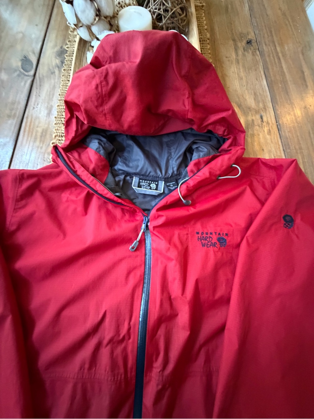 MOUNTAIN HARDWEAR PERFORMANCE JACKET MENS XXL NO CUTS OR HOLES GOOD CONDITION